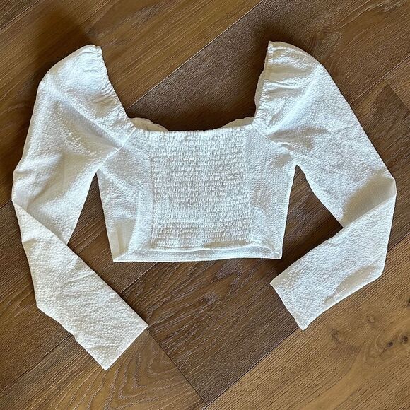 ASTR the Label Long Sleeve Sweetheart Neck in White - Picture 10 of 10